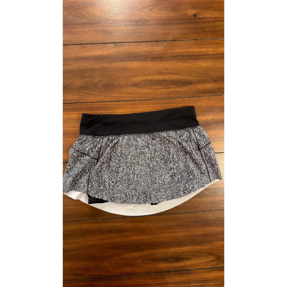 Lululemon Pace Rival Skirt Black White Static Print Athletic Skort Women Size 4 - Picture 1 of 14